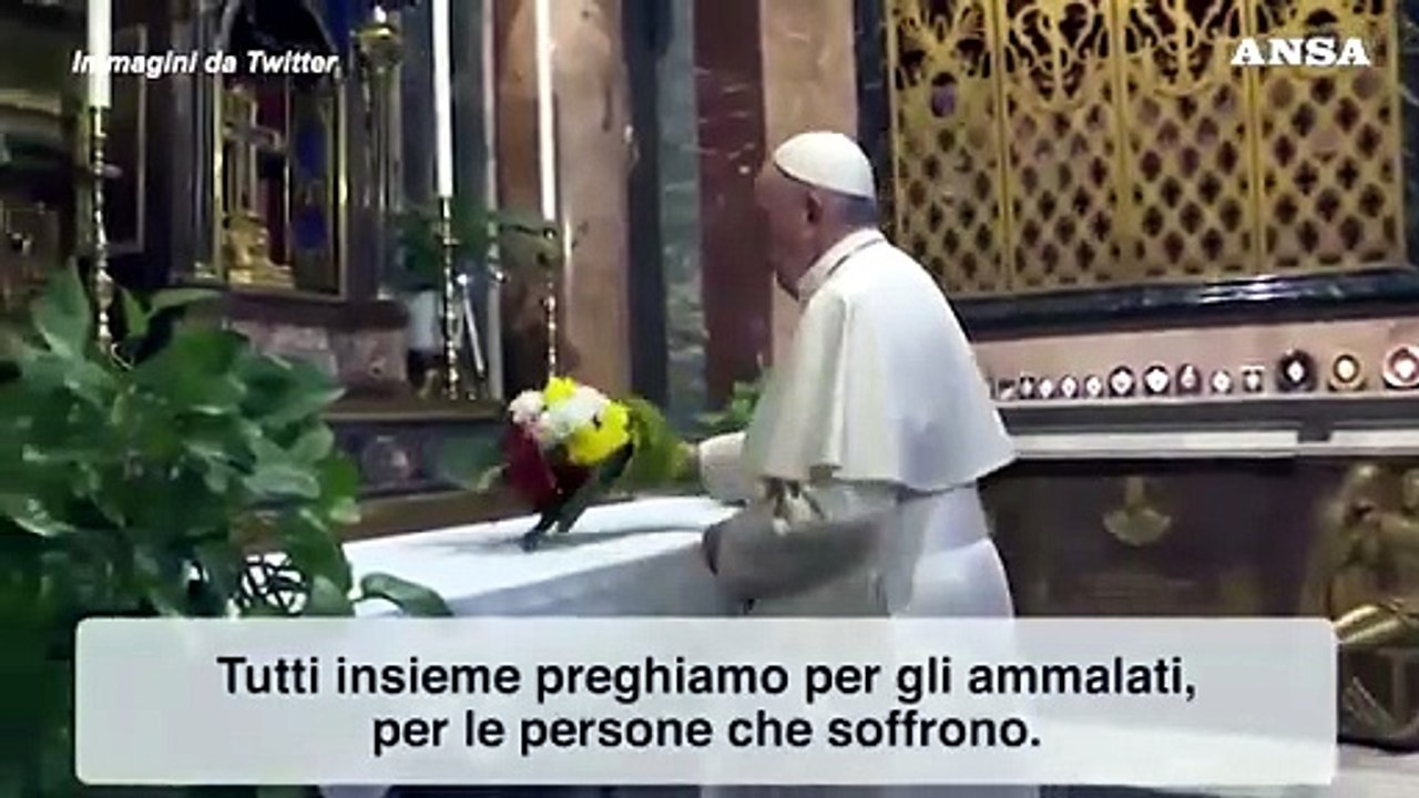 Coronavirus, papa: "Preghiamo per gli ammalati e per chi soffre"