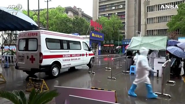 Coronavirus, Hubei: ancora controlli sui sanitari e screening ai residenti