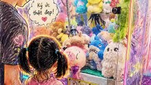 Hóa ra, niềm vui của một đứa trẻ lại rẻ hơn ba mẹ nghĩ rất nhiều.