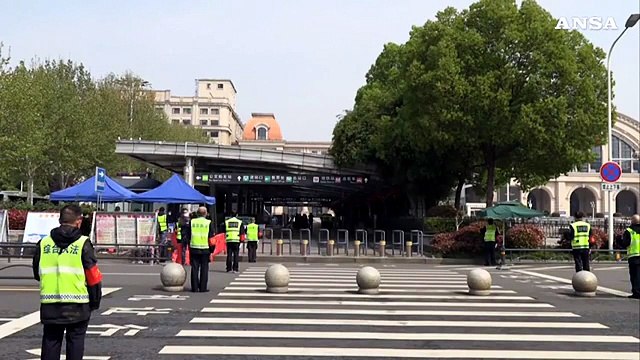 Coronavirus, Wuhan si ferma in memoria delle vittime