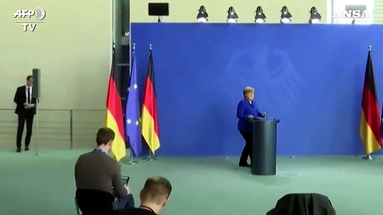 La Germania riapre negozi ma Merkel frena sulla 'Fase 2'