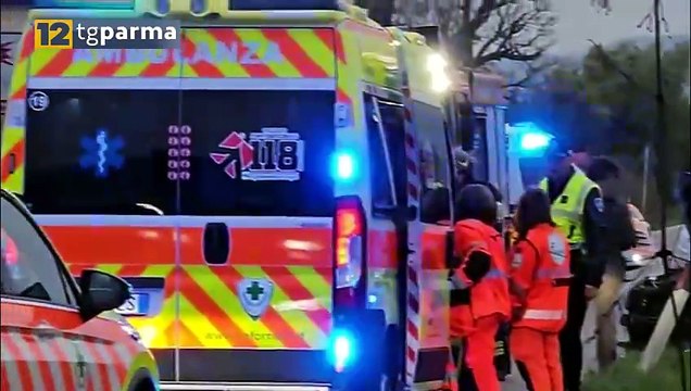 SCONTRO FONTALE ALLE 18 A OZZANO TARO, UN FERITO GRAVE | SCONTRO FONTALE ALLE 18 A OZZANO TARO, UN FERITO GRAVE