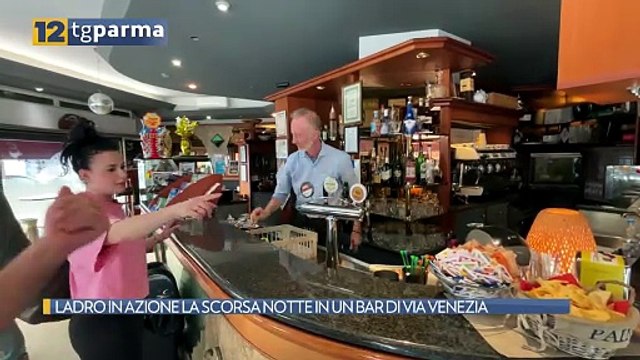 LADRO IN AZIONE LA SCORSA NOTTE IN UN BAR DI VIA VENEZIA | LADRO IN AZIONE LA SCORSA NOTTE IN UN BAR DI VIA VENEZIA