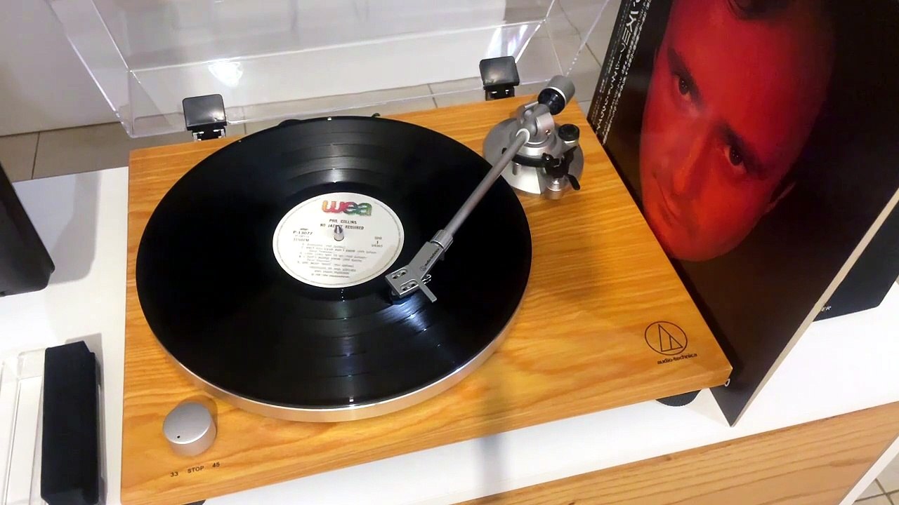 Phill Collins - No Jacket Required