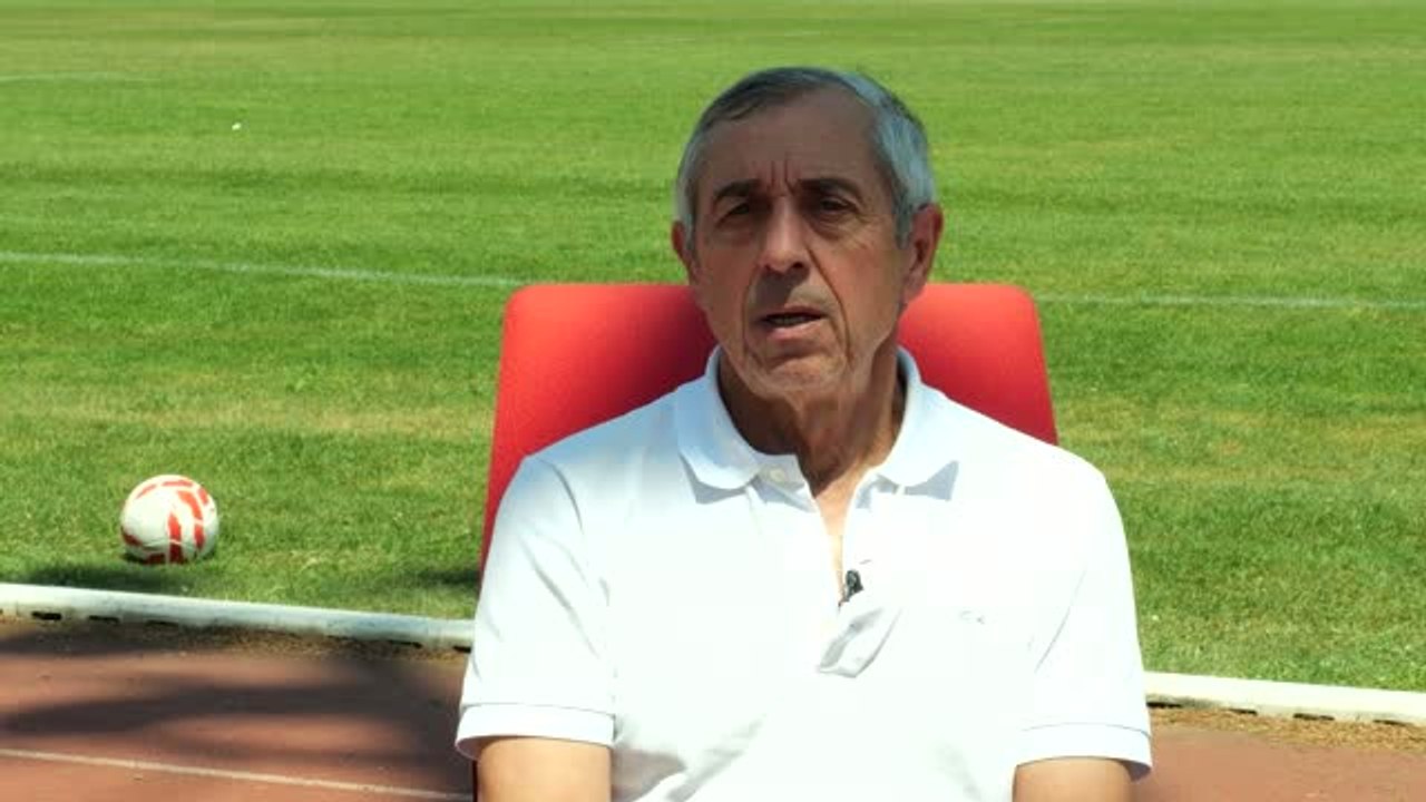 PSG - Alain Giresse rend hommage au travail de Luis Enrique