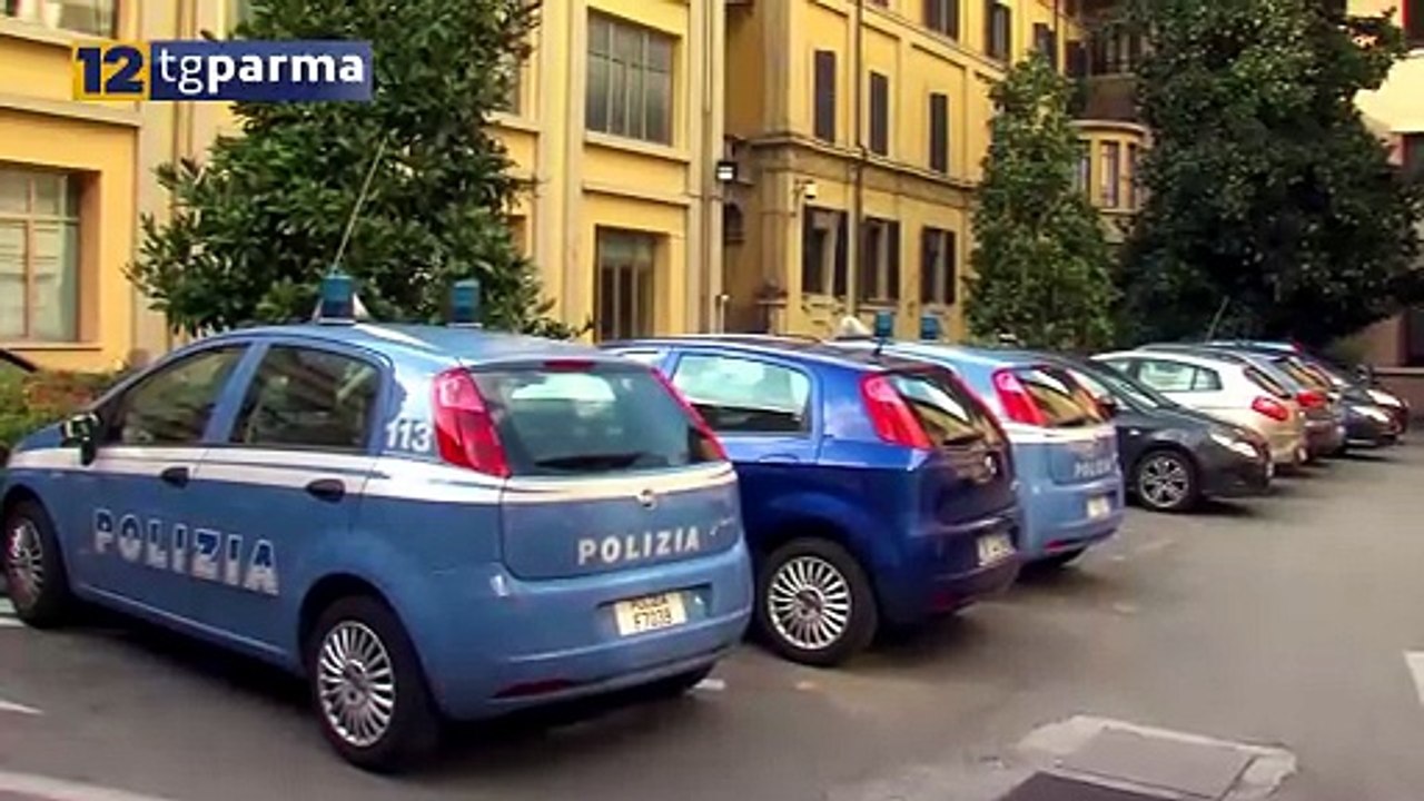 CALCIO IN FACCIA SUL BUS PER RUBARGLI IL CELLULARE: TUNISINO ARRESTATO | CALCIO IN FACCIA SUL BUS PER RUBARGLI IL CELLULARE: TUNISINO ARRESTATO