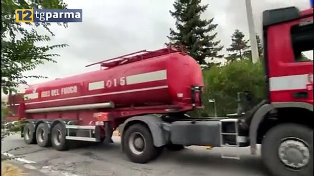 GROSSO INCENDIO ALLA PLASTO BLOK ITALIANA: DANNI INGENTI, NON CI SONO FERITI | GROSSO INCENDIO ALLA PLASTO BLOK ITALIANA: DANNI INGENTI, NON CI SONO FERITI