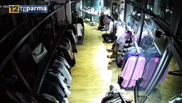 EMERGENZA FURTI, ALTRE DUE SPACCATE IN ZONA CROCETTA | EMERGENZA FURTI, ALTRE DUE SPACCATE IN ZONA CROCETTA