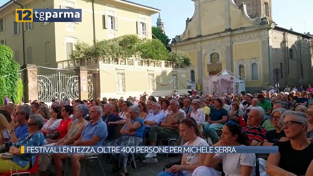 FESTIVAL LENTEZZA, OLTRE 400 PERSONE PER MICHELE SERRA | FESTIVAL LENTEZZA, OLTRE 400 PERSONE PER MICHELE SERRA