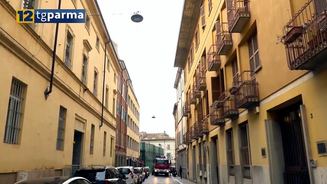 GRANDINATA, DANNI INGENTI. PONTEGGI A RISCHIO CROLLO IN VIA SAFFI | GRANDINATA, DANNI INGENTI. PONTEGGI A RISCHIO CROLLO IN VIA SAFFI