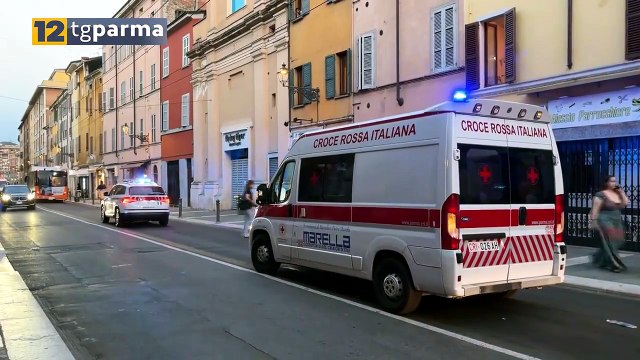 GIALLO VIA D'AZEGLIO, STA BENE LA DONNA 21ENNE CITATA DAL FERITO | GIALLO VIA D'AZEGLIO, STA BENE LA DONNA 21ENNE CITATA DAL FERITO