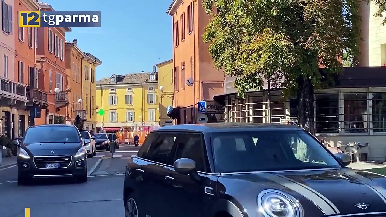 TROVANO CARTA DI CREDITO E FANNO ACQUISTI: STRANIERI DENUNCIATI | TROVANO CARTA DI CREDITO E FANNO ACQUISTI: STRANIERI DENUNCIATI