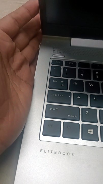hp elitebook 840 g6 caps lock blinking 5 times...