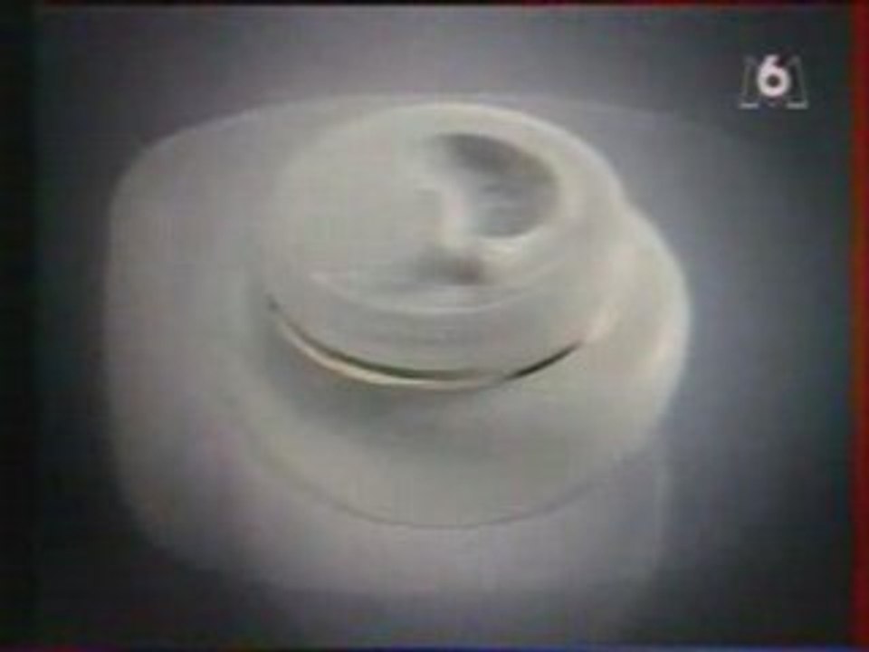 Isabelle Adjani - Publicité Lux (1984)
