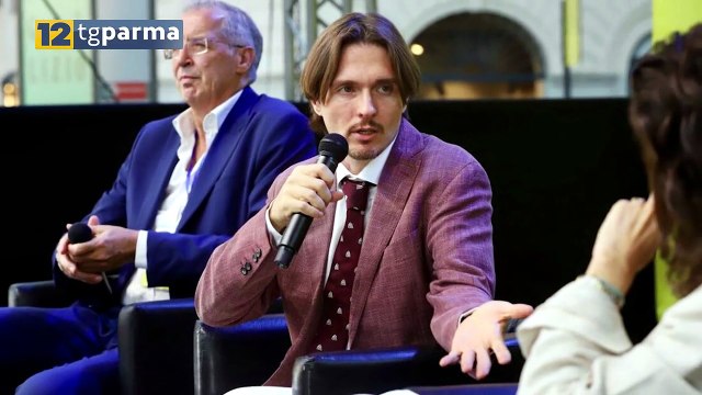 FESTIVAL DI OPEN: IN PIAZZA CANZONI E POLEMICHE CON BELLO FIGO E CREMONINI | FESTIVAL DI OPEN: IN PIAZZA CANZONI E POLEMICHE CON BELLO FIGO E CREMONINI