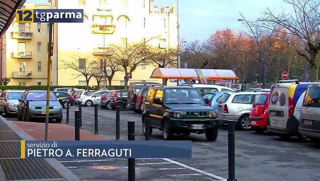 RUBA AL MARKET E REAGISCE AL FERMO: BLOCCATO CON IL TASER | RUBA AL MARKET E REAGISCE AL FERMO: BLOCCATO CON IL TASER