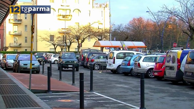 RUBA AL MARKET E REAGISCE AL FERMO: BLOCCATO CON IL TASER | RUBA AL MARKET E REAGISCE AL FERMO: BLOCCATO CON IL TASER