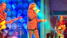 Javitxu, los Seis de Zaragoza y el CSO Kike Mur: el alegato antifascista en el concierto de Nacho Vegas