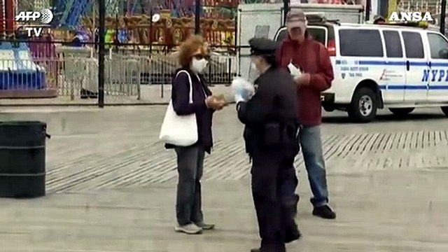 Coronavirus: sul New York Times i nomi dei morti, 100 mila negli Usa