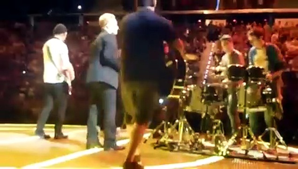 U2 - Desire live con un parmigiano