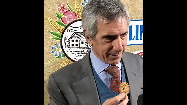 Come nascono i biscotti: dietro le quinte dello stabilimento Mulino Bianco