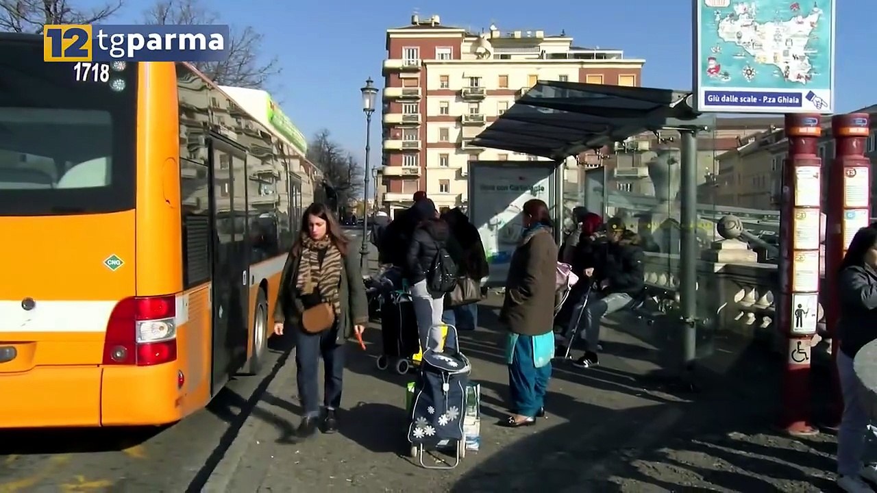 VIALE MARIOTTI: PICCHIANO COETANEI PER RUBARE GLI SMARTPHONE. FERMATI DUE MINORENNI | VIALE MARIOTTI: PICCHIANO COETANEI PER RUBARE GLI SMARTPHONE. FERMATI DUE MINORENNI