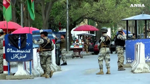 Afghanistan, attacco a ministero: almeno 7 morti e 8 feriti