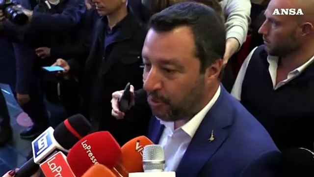Alitalia al tavolo di Conte; scontro Salvini-Di Maio