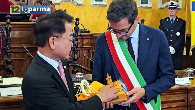 FIRMATO IL GEMELLAGGIO TRA PARMA E CHUNCHEON | FIRMATO IL GEMELLAGGIO TRA PARMA E CHUNCHEON