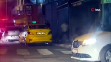 Sokak ortasında tekmeli sopalı kavga kamerada