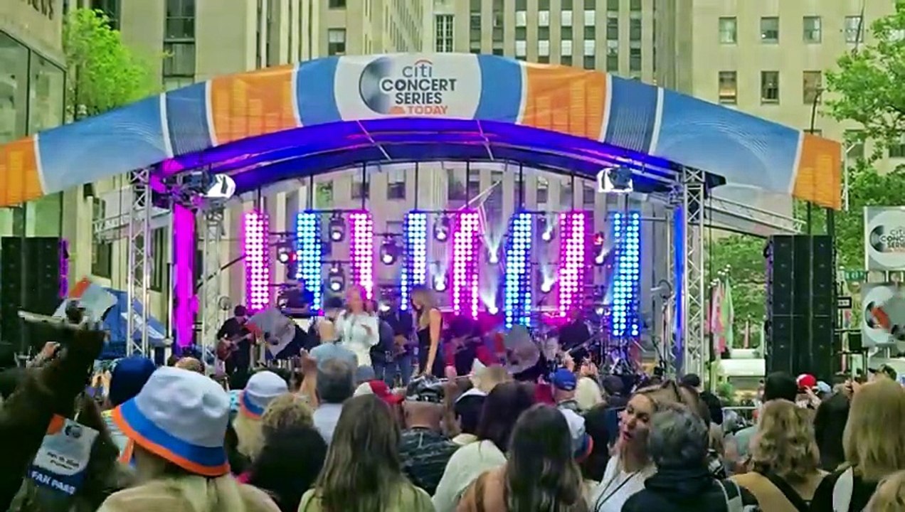 Sangria (Live) - Blake Shelton
