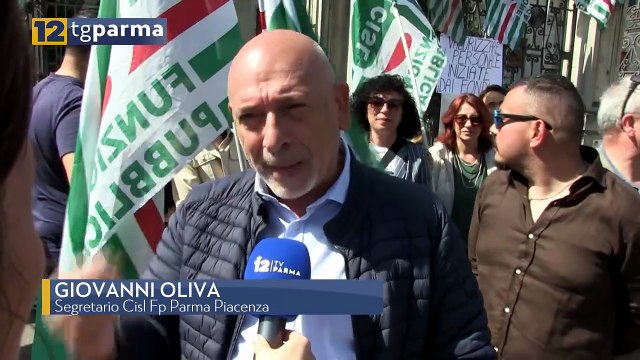 PIÙ RISORSE PER LA SANITA' : SIT-IN DI PROTESTA DELLA CISL AL MAGGIORE | PIÙ RISORSE PER LA SANITA' : SIT-IN DI PROTESTA DELLA CISL AL MAGGIORE
