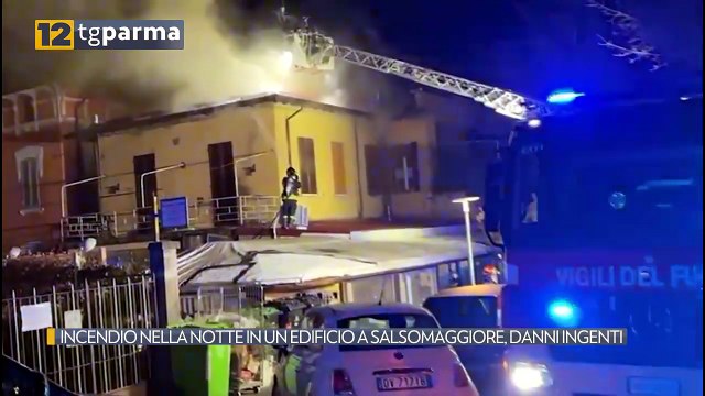 INCENDIO NELLA NOTTE IN UN EDIFICIO A SALSOMAGGIORE, DANNI INGENTI | INCENDIO NELLA NOTTE IN UN EDIFICIO A SALSOMAGGIORE, DANNI INGENTI