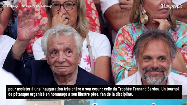 Michel Sardou réuni avec son fils Romain, sa belle-fille enceinte et son petit-fils Marius : les photos de ces retrouvailles familiales à Bormes-les-Mimosas