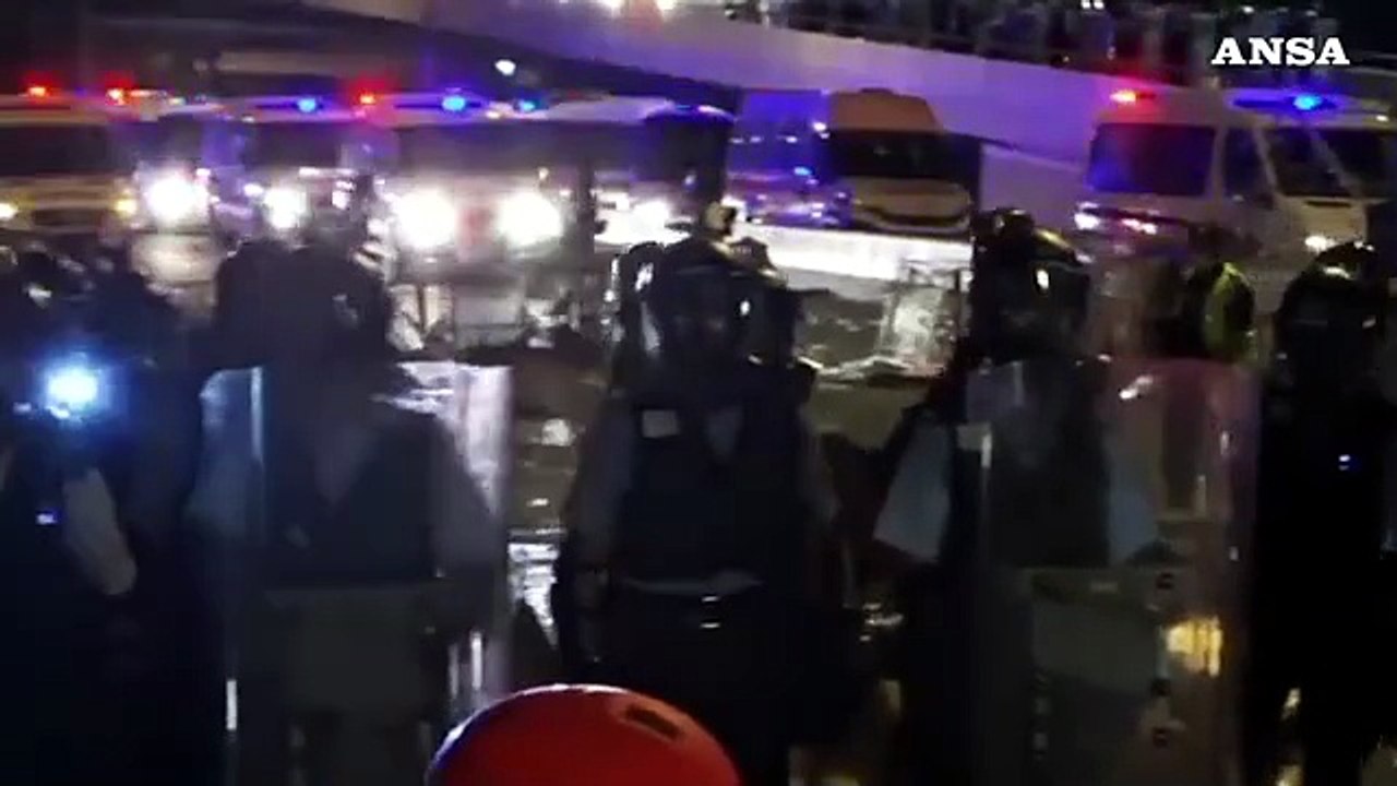 L'ira della Cina su Hong Kong, superata la linea rossa