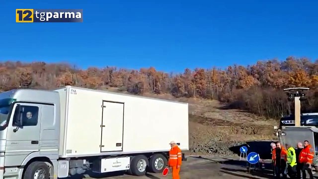 VETROGHIACCIO, RAFFICA DI INCIDENTI; SCHIANTO A TRAVERSETOLO, GRAVE UNA 27ENNE | VETROGHIACCIO, RAFFICA DI INCIDENTI; SCHIANTO A TRAVERSETOLO, GRAVE UNA 27ENNE
