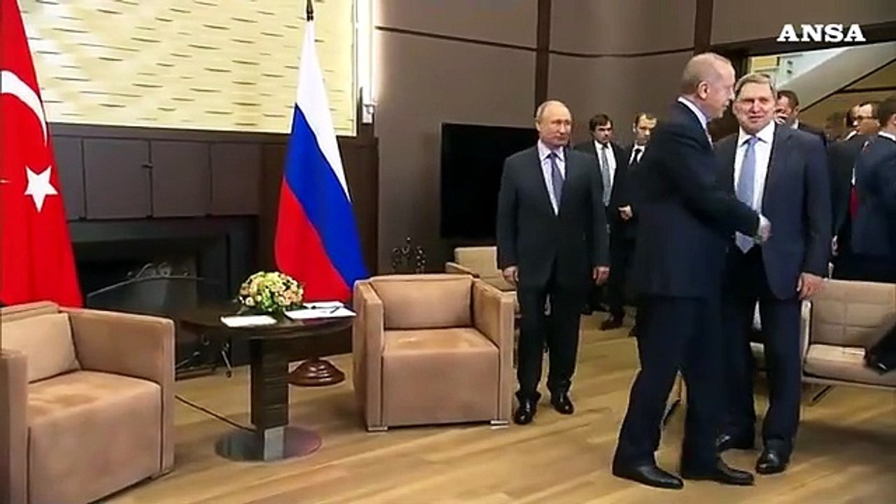 Siria, l'incontro a Sochi tra Erdogan e Putin
