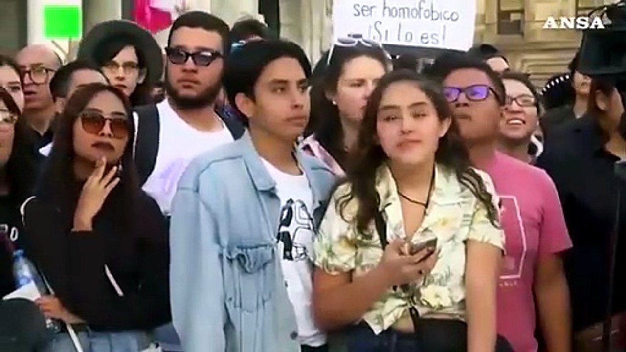Messico, il ritratto di Emiliano Zapata diventa un caso