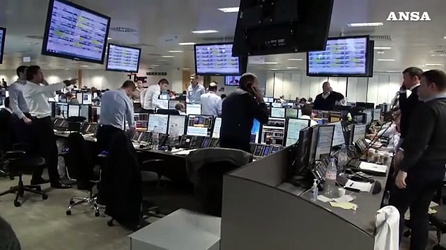 Le borse europee travolte dalla guerra dei dazi Usa-Cina