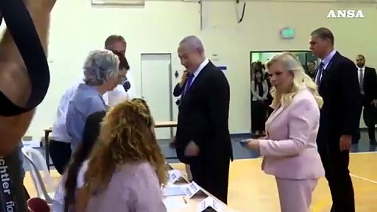 Israele al voto, gli sfidanti Netanyahu e Gantz alle urne