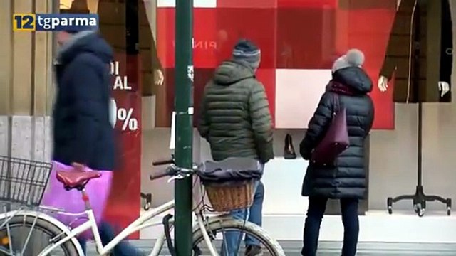 L VIA ANCHE A PARMA I SALDI INVERNALI