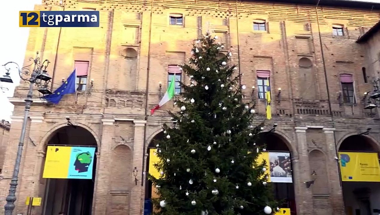 COMMERCIO, BENE DICEMBRE MA L'ONLINE PESA SUI NEGOZI DI VICINATO | COMMERCIO, BENE DICEMBRE MA L'ONLINE PESA SUI NEGOZI DI VICINATO