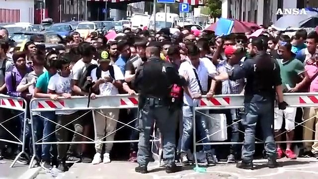 Taglio dei permessi, in Italia non passa lo straniero