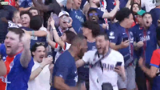 ¡El Parque de los Príncipes se viene abajo tras el gol de penalti de Dembelé! | PSG 1 - Arsenal 1