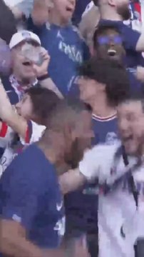El Parque de los Príncipes SE VIENE ABAJO tras el GOL de DEMBELÉ | PSG 1 - Arsenal 1