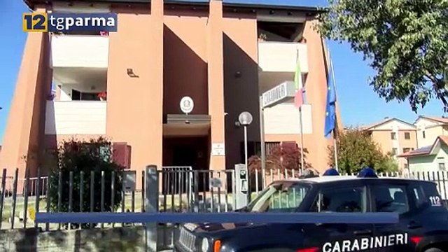 INCENDIA CAMPER DEL COMPAGNO E AGGREDISCE I CARABINIERI: ARRESTATA 50ENNE | INCENDIA CAMPER DEL COMPAGNO E AGGREDISCE I CARABINIERI: ARRESTATA 50ENNE