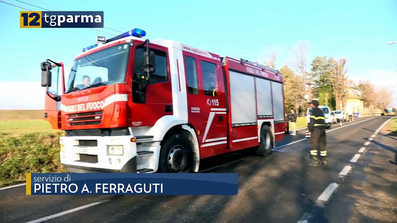 STRADA ARGINI, AUTO RIBALTATA DOPO UNO SPETTACOLARE INCIDENTE | STRADA ARGINI, AUTO RIBALTATA DOPO UNO SPETTACOLARE INCIDENTE