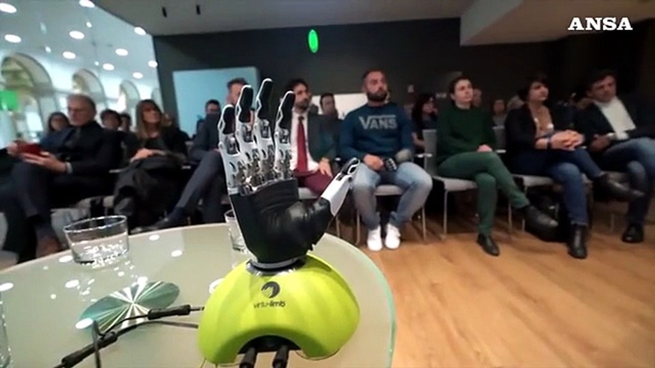 A Torino presentata la mano bionica di ultima generazione