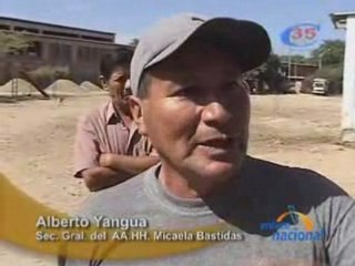AGARRÓ SU ESCOBA - PIURA