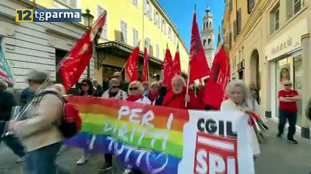 PRIMO MAGGIO, CORTEO E DIBATTITO IN PIAZZA FRA PRECARIETÀ E DIRITTI | PRIMO MAGGIO, CORTEO E DIBATTITO IN PIAZZA FRA PRECARIETÀ E DIRITTI